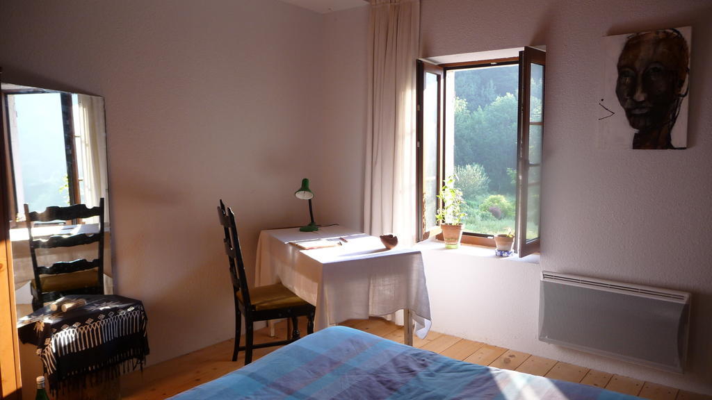 La Chouette A L'Heure Du Pinson Bed & Breakfast Saint-Pierre-d'Entremont  Cameră foto